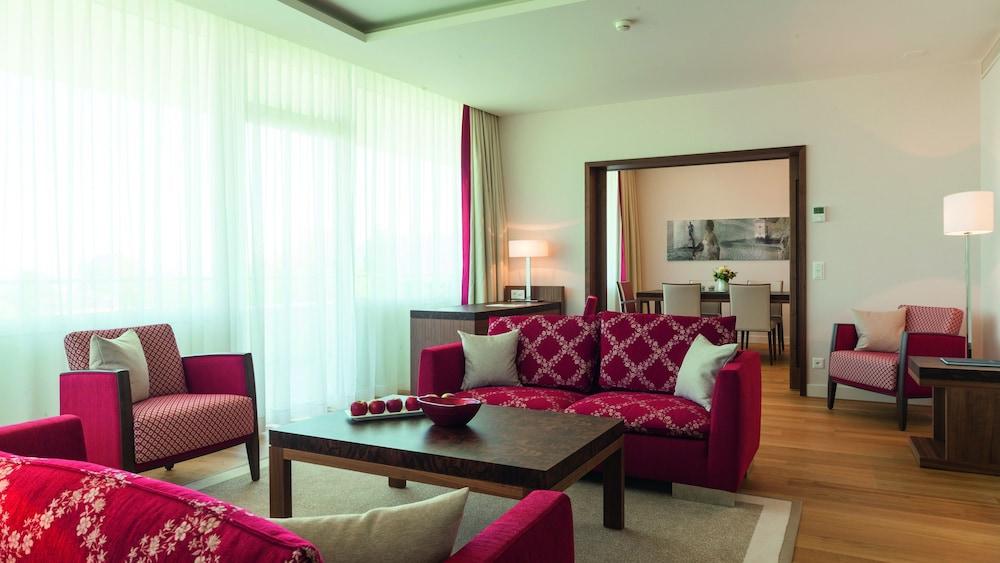 Hotel Oberwaid - Hotel. St. Gallen